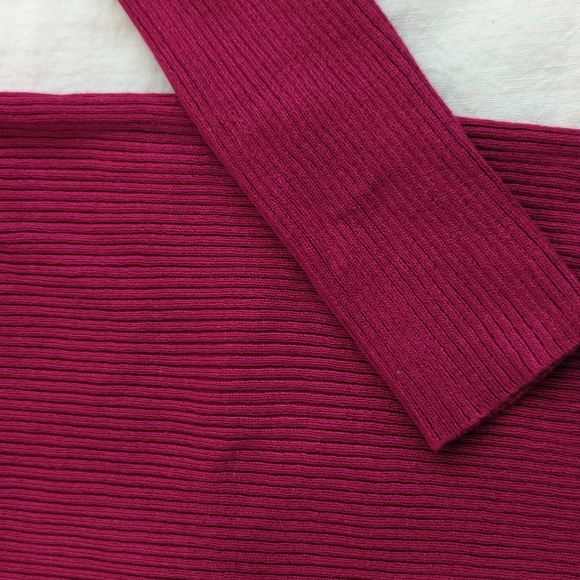 NWT hot pink ribbed v neck sweater by Mango - Picture 3 of 5
